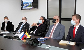 El Ministro de Energía y Recursos Naturales No Renovables del Ecuador examinó propuestas para cooperación con Rusia